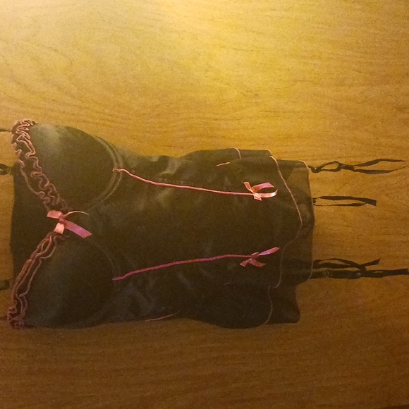 BLACK FUCHSIA GARTER BELT, 34C, VALENTINES DAY - Picture 2 of 3